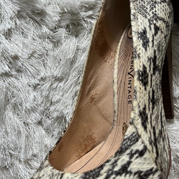 Modern Vintage "Raphie" Sz 8 Leather Heels - Picture 6 of 10